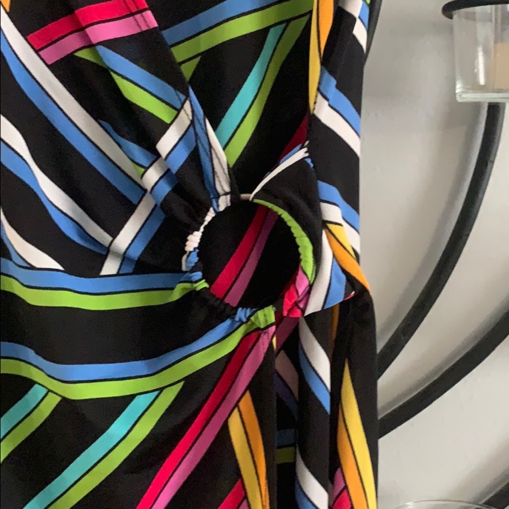 Amazing faux retro dress. Size S